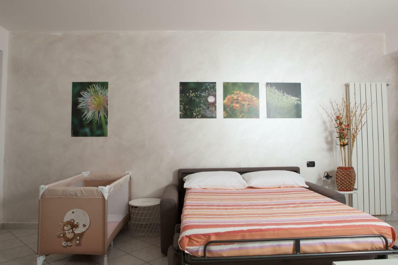 June 13Th Comfort Studio Apartment Omegna Bagian luar foto